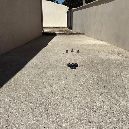 Maison Provencale - Piscine & Terrain De Petanque Ferienhaus